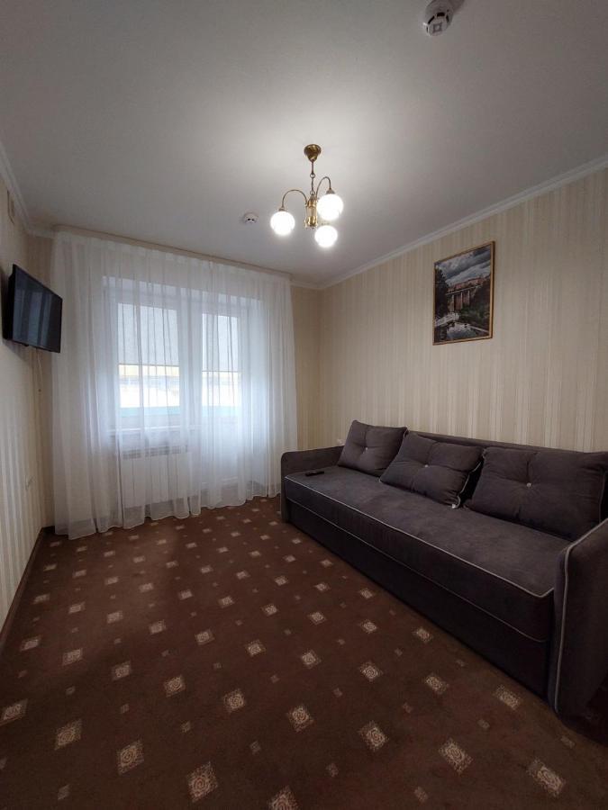 Apart-Hotel 24/7 Kamjanets-Podilsky Buitenkant foto