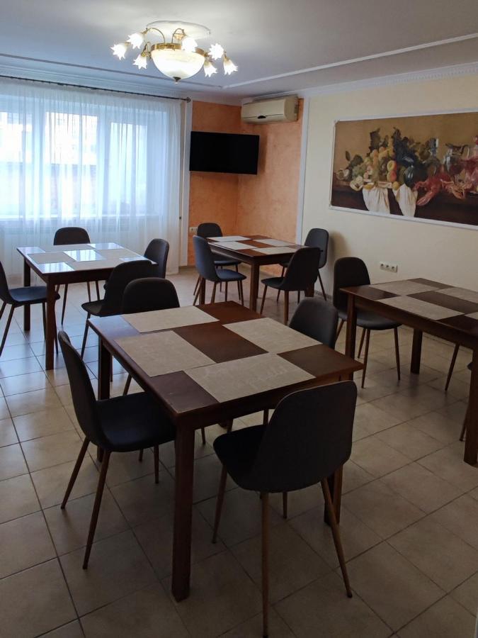 Apart-Hotel 24/7 Kamjanets-Podilsky Buitenkant foto